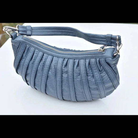 Calvin Klein shoulder bag - Picture 3 of 13